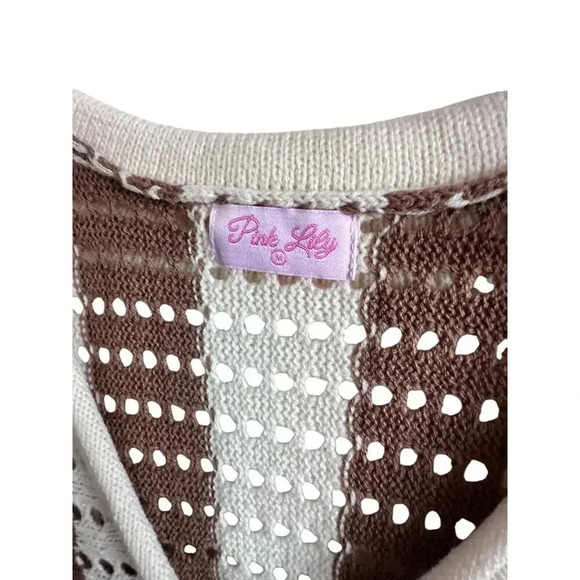 Pink Lily Brown Long Sleeve Front Button Crochet Sweater Medium - Picture 4 of 4